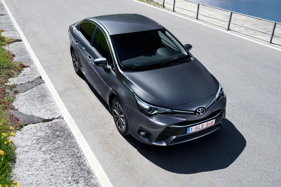  Toyota Avensis Sedan (T270) 2015 года  (фото 14 из 34)